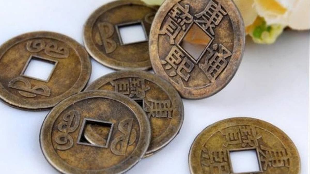 Đọc văn khấn di chuyển bàn thờ xong phải xin đài âm dương